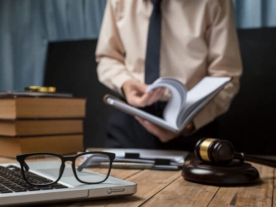 When To Consult A Lawyer For A Truck Accident